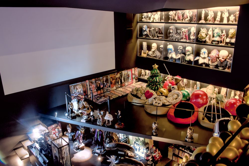 bb:geek — Sci-Fi Gallery/Cafe Near Miyajima, Hiroshima