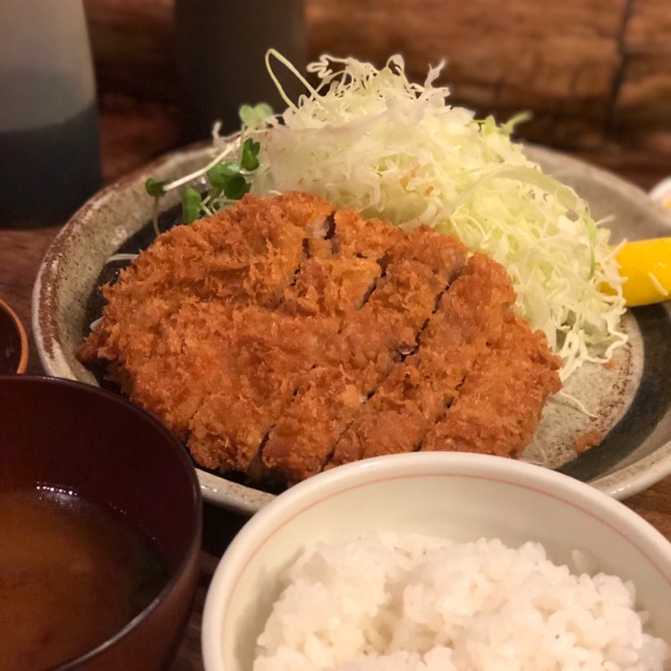 Tonkatsu Kikuya (とんかつ 菊屋)